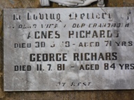 Headstone George and Agnes Richards