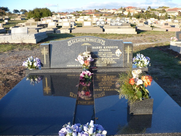 Headstone Barry O'Neill