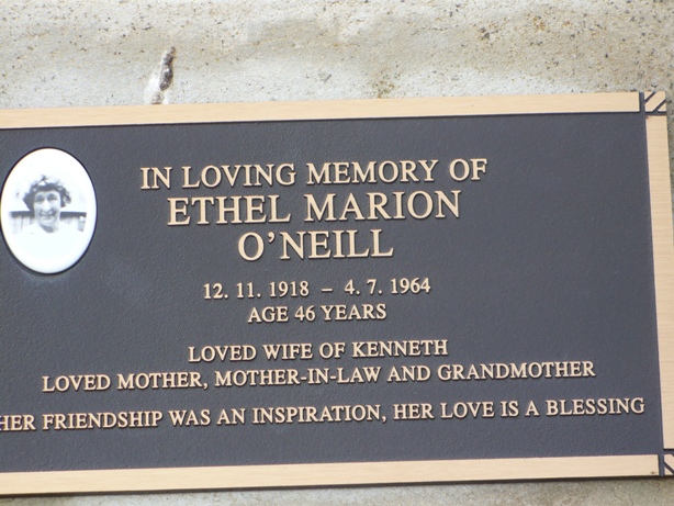 Headstone Marion O'Neill