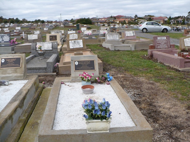 Headstone Mchael O'Neill